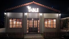 The Table Courtyard - Family Garden & Kitchen