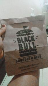 01Black bull burguer & beer