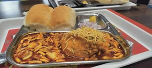 Mamledar Misal Dombivli