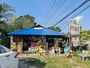 ร้านอาหารลาบอุบล