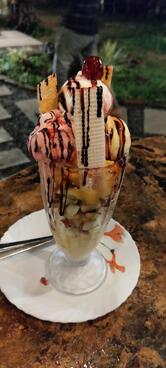 KAYALORAM VIBES CAFE