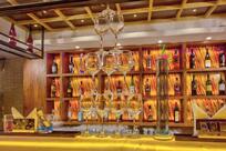 Ibex Lounge Bar & Restaurant - Best Live Music Bar/Food and Drinks Bar/Hookah Bar/Best Bar in Manali