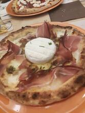 HAUS Birreria Pizzeria