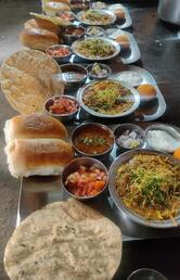 हॉटेल लक्ष्मी