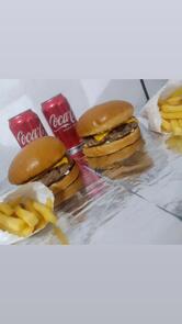 Santos Hamburgueria e Pizzaria