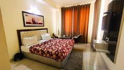 Hotel Crown Sapphire