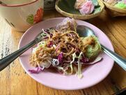 ขนมจีนห้อยขา เขาค้อ (ลุงน้อย ไก่ทอดตะไคร้)