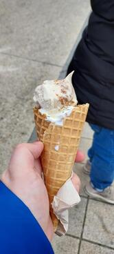 Glaces Moustache-Artisan Glacier