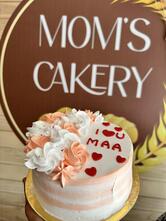 Mom's Cakery