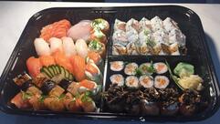 Wakai Sushi Delivery - Saguaçu