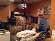 record bar HAPPY END