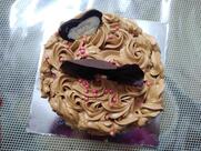 Madhuram Cakes & Bakes