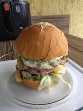 Burguer Café com Letras & Cia.