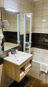 Hôtel Martinez Grenay