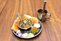 Jogeshwari Misal and Bhel