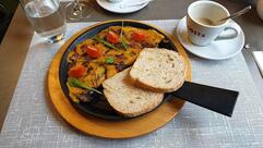 3Hugs Vegan Brunch Bar