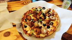 Chicago Delights Pizza & Grillz