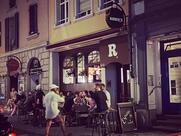 ROBIN'S Bar & Coffee