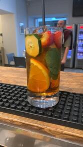 Ü BÜRÜ CAFÉ
