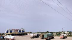 Uncle Sweet and fast food restaurant