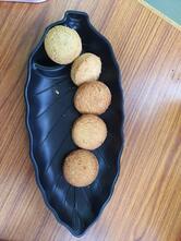 UNIQUE TEA AND SNACKS