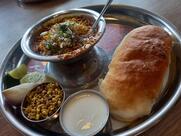 Jarande Misal & Bhel, Sangamwadi