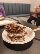 Bonbons Cakes & Pastries