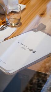 ｓｏｓｏｒｕ - 唆る (Pan Asian Restaurant & Bar)