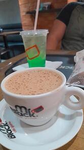 Mr Black Café - Cafeteria