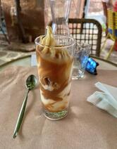 À L'ombre Du Figuier