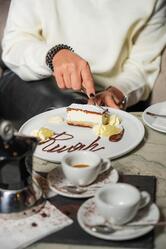 Ruah Dessert Bar