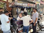 मथुरा के वृंदावन की स्पेशल ख़स्ता कचौड़ी