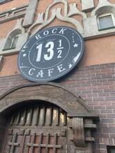 Rock cafe 13 1/2