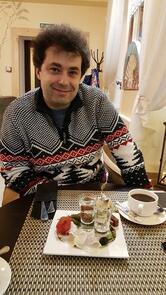 Kofeinya Stolovaya Stolik