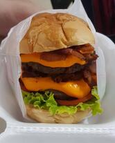 Putz Burger Hamburgueria & steak house