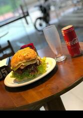 Restaurante e choperia GARAGEM DO HOT DOG