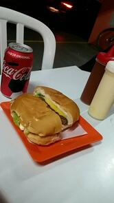 Sorveteria E Lanchonete Tropical