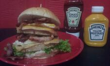 Hamburgueria Oficina Da Fome ( Gourmet Burger )