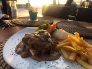 Summer Breeze Restaurant & Bar