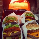 Flamma Mia! Pizza e Burgers