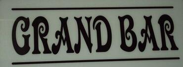 Grand bar