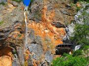 Bar Orlovo gnezdo pri slapu Rinka