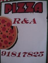 R & a pizza e panquecas