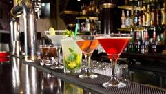 Robin Bar & Restaurant