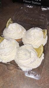 Crumbs Cafe And Pizzeria