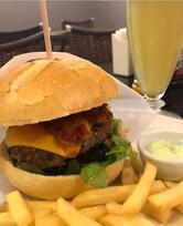 Hamburgueria no Bosque