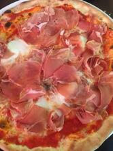 Cappelletti pizza e cucina