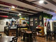 Pizzeria *Paper old Moon* since 1984