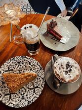 Parunāsim kafe'teeka coffee bar