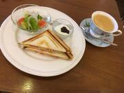 リビングカフェヨッコ